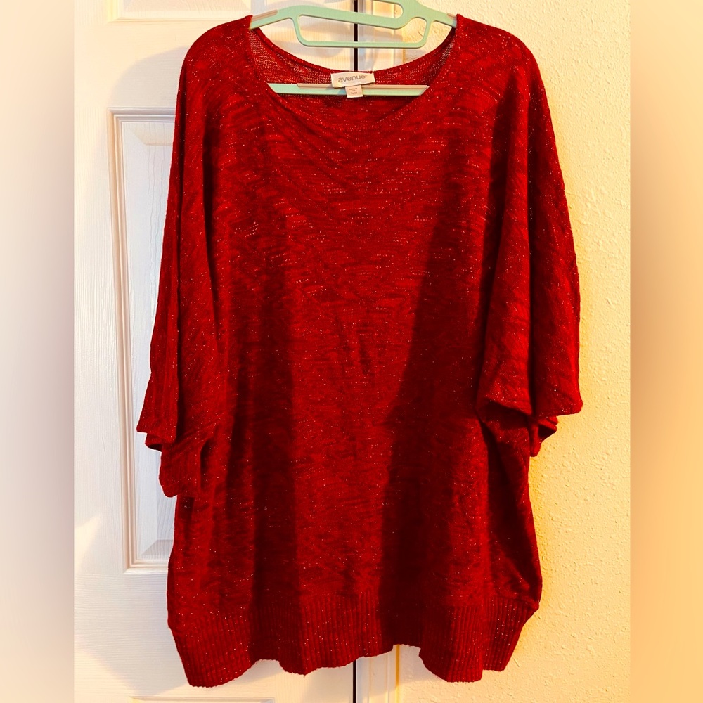Avenue Glitter Red Top. Size 26/28